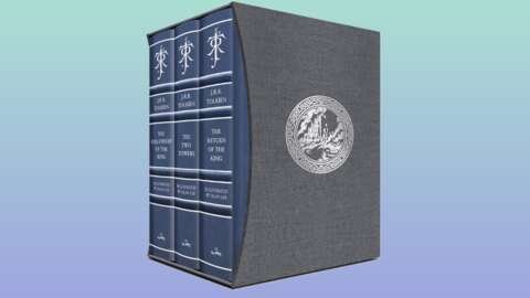 the-$325-lord-of-the-rings-deluxe-illustrated-box-set-is-only-$146-for-a-limited-time